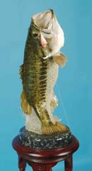 largemouth bass taxidermy by Oklahoma taxidermist Ken Bauman
